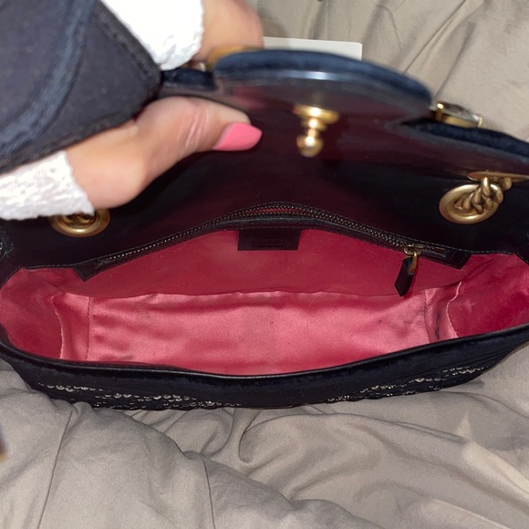 Gucci GG marmont crystal embellished velvet Crossbody bag - Picture 13 of 17
